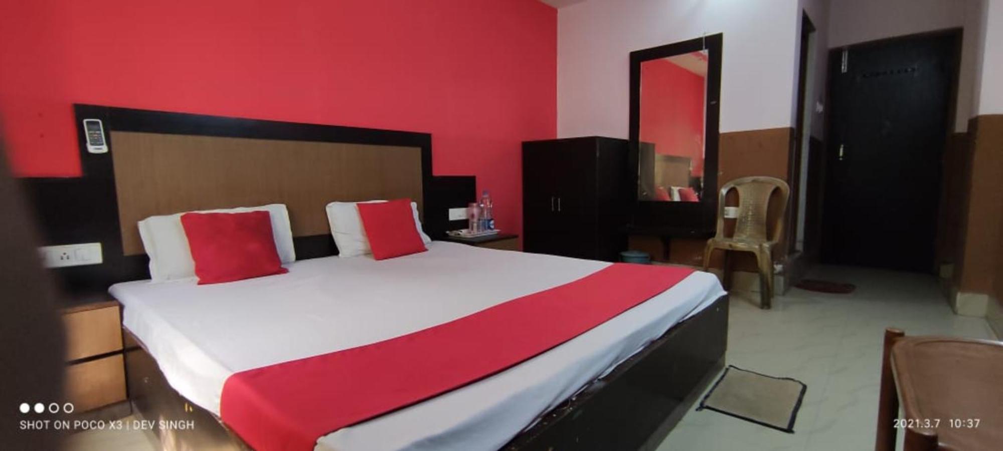 Hotel Samrat Palace Near Puri Sea Beach Best Choice Of Travellers By Morservices Εξωτερικό φωτογραφία