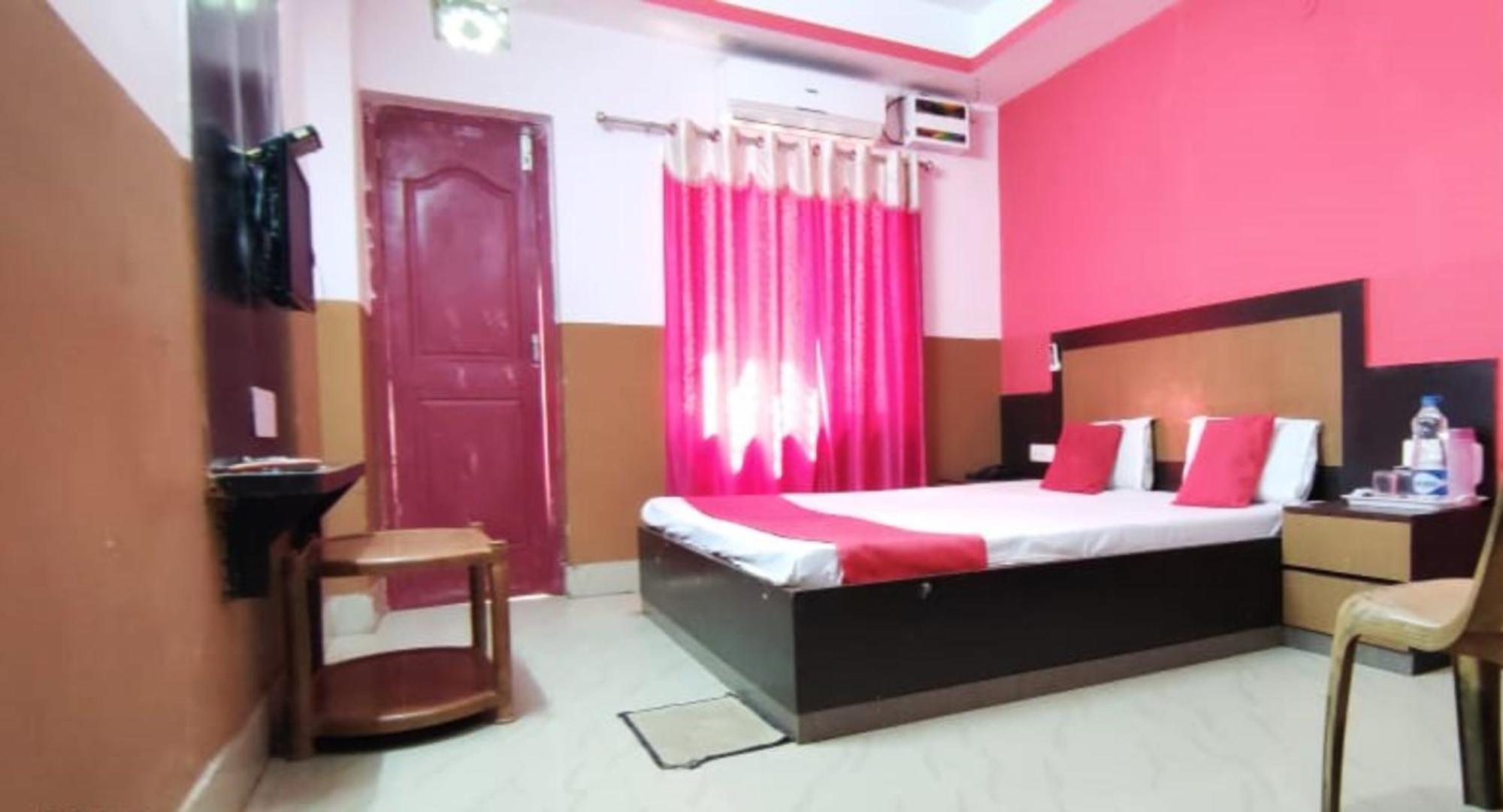 Hotel Samrat Palace Near Puri Sea Beach Best Choice Of Travellers By Morservices Εξωτερικό φωτογραφία